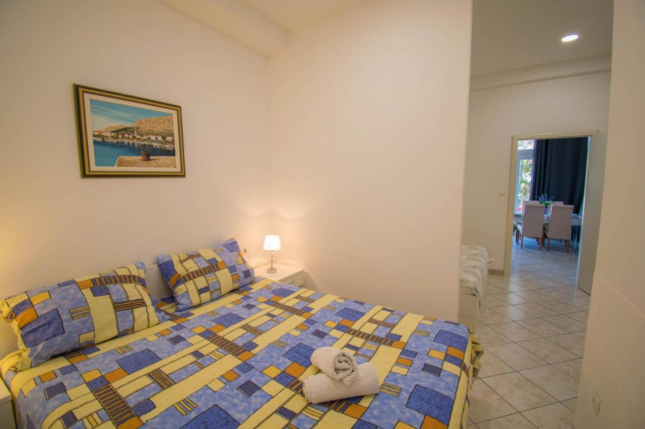 Family Apartment Manuela - Baška Voda エクステリア 写真