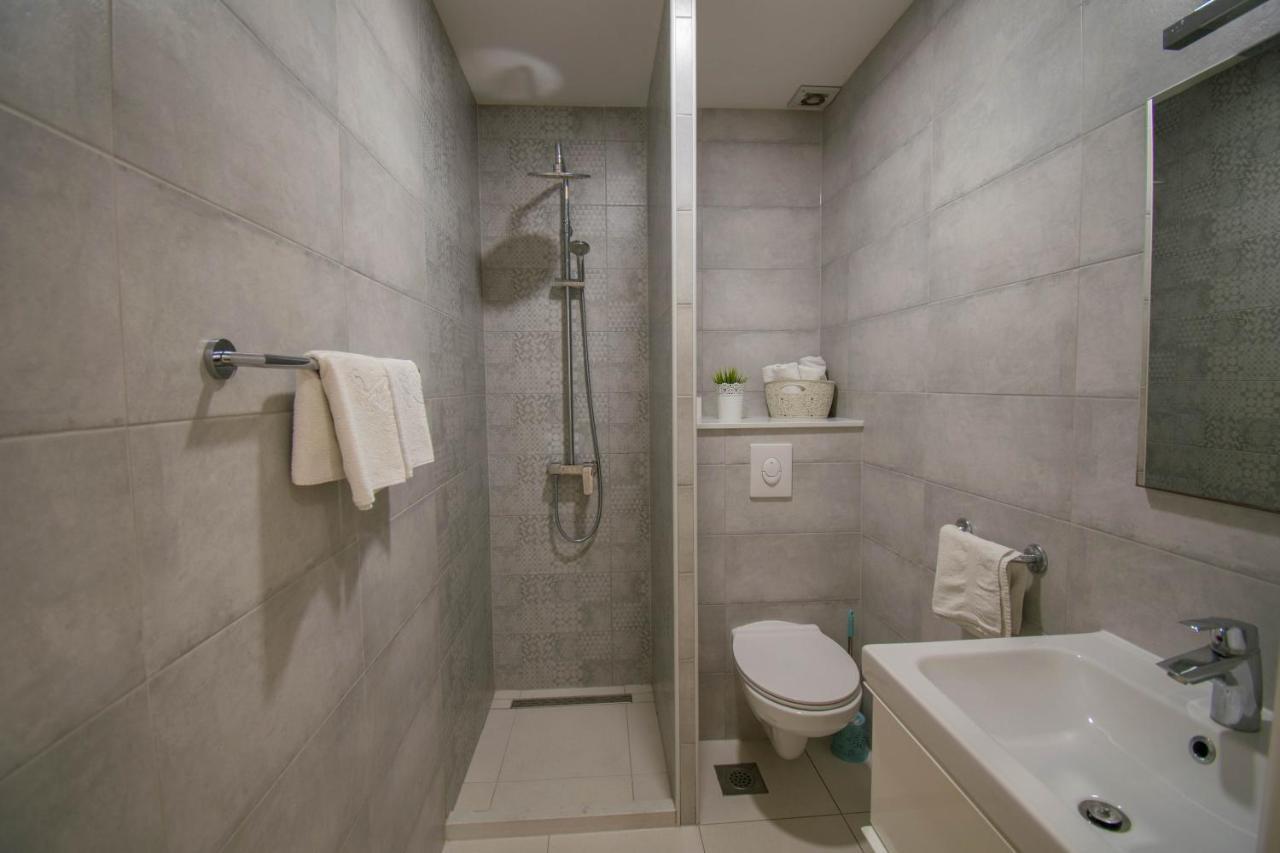 Family Apartment Manuela - Baška Voda エクステリア 写真